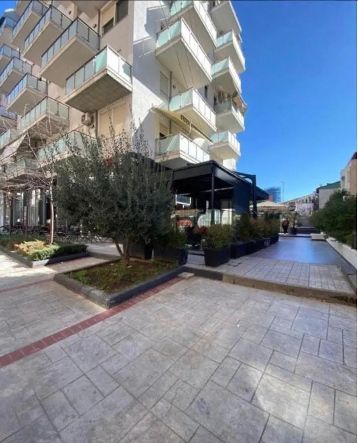 Syncron Apartments In The Center Of Tirana