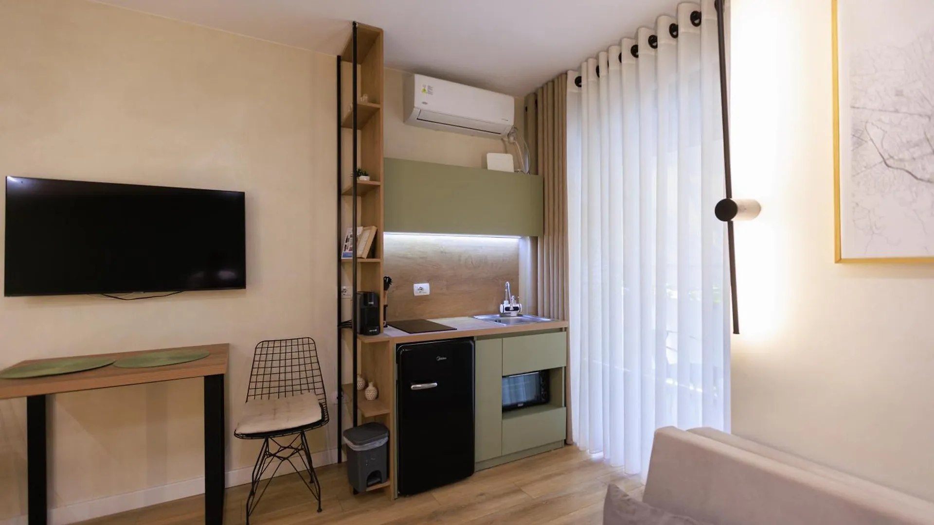 Syncron Apartments In The Center Of Tirana