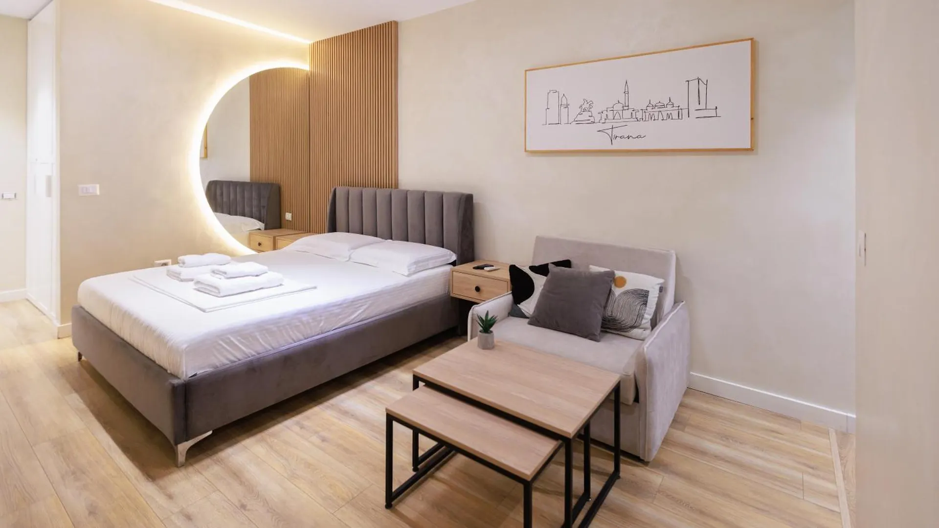 Syncron Apartments In The Center Of Tirana 0*,